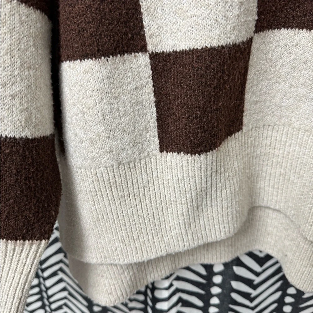 Sincerely Jules Brown and Cream Checkered Sweater - Picture 3 of 7